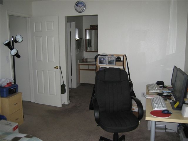 Command Center (guest room)